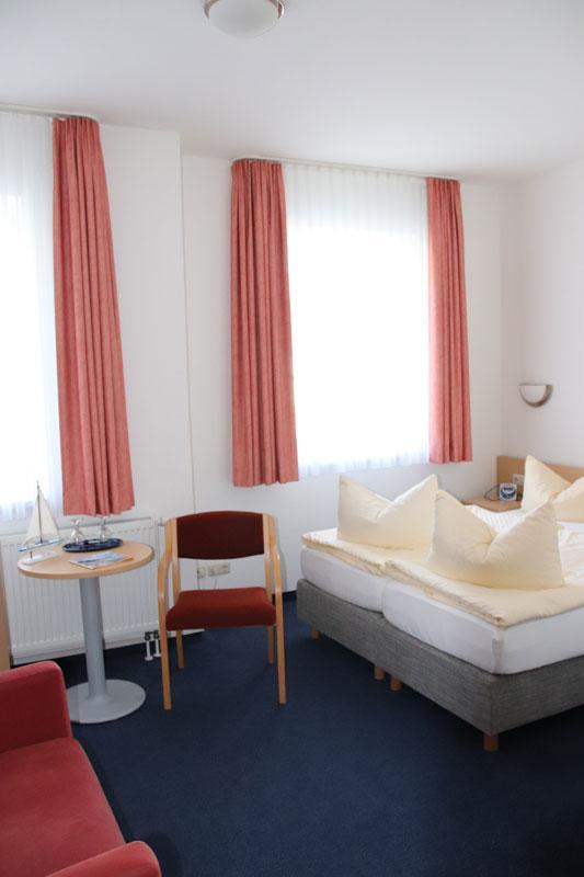 Hotel Garni Meeresgruss 사스니츠 외부 사진
